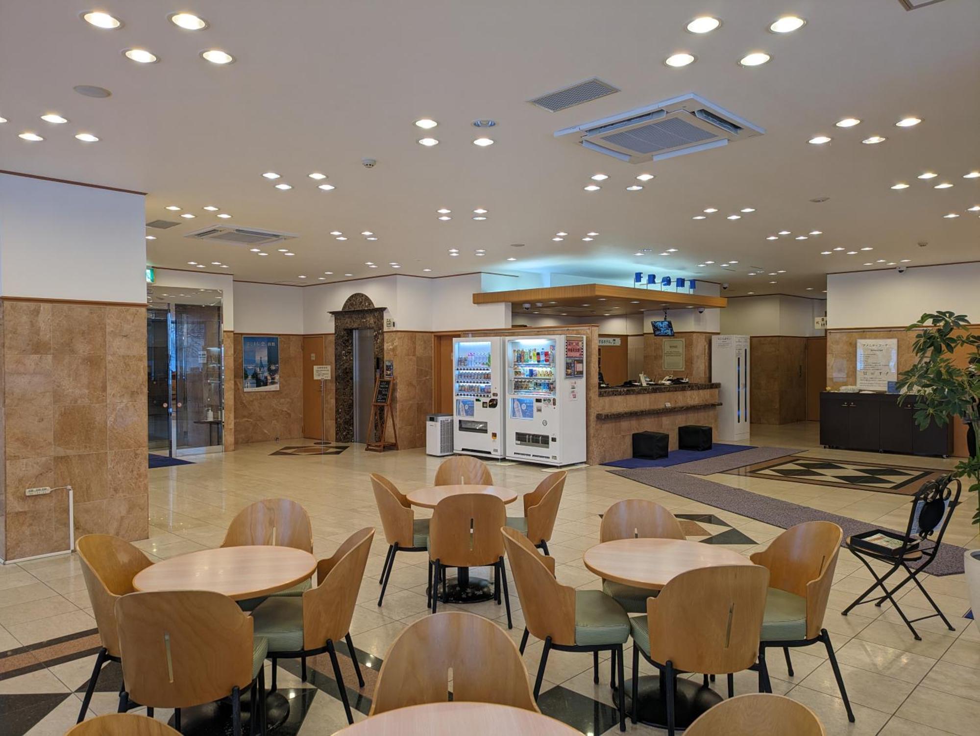 Toyoko Inn Hokkaido Hakodate Ekimae Daimon Exterior photo